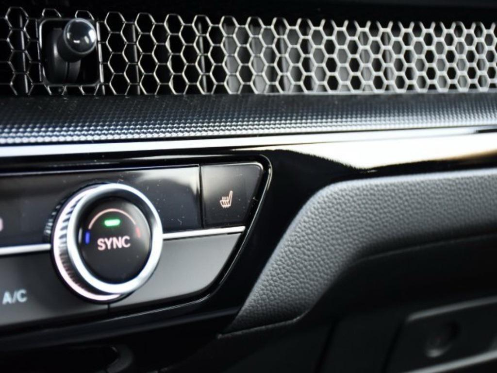 new 2026 Honda CR-V Hybrid car, priced at $40,658