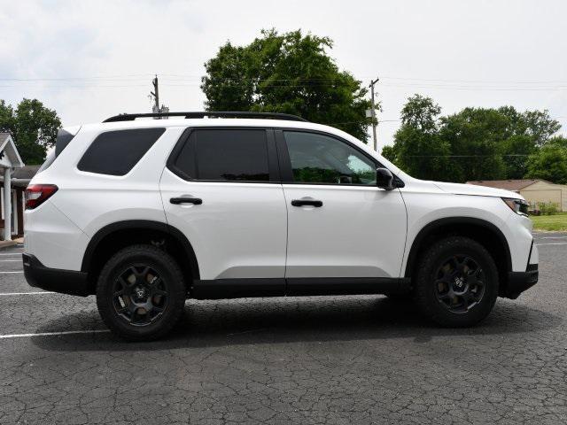 new 2025 Honda Pilot car, priced at $50,055