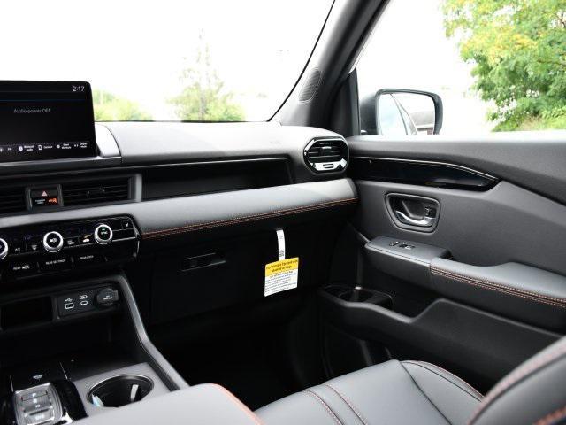 new 2025 Honda Pilot car, priced at $50,055