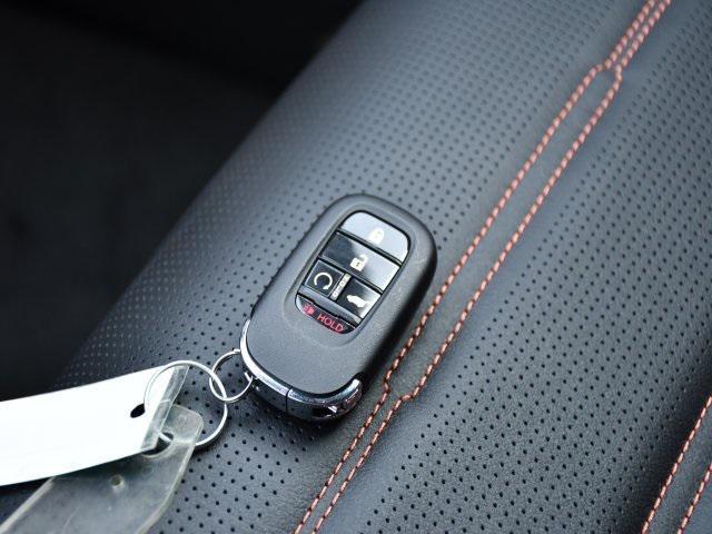 new 2026 Honda CR-V Hybrid car, priced at $39,528