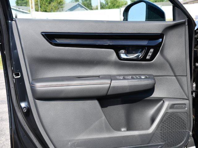 new 2026 Honda CR-V Hybrid car, priced at $40,658