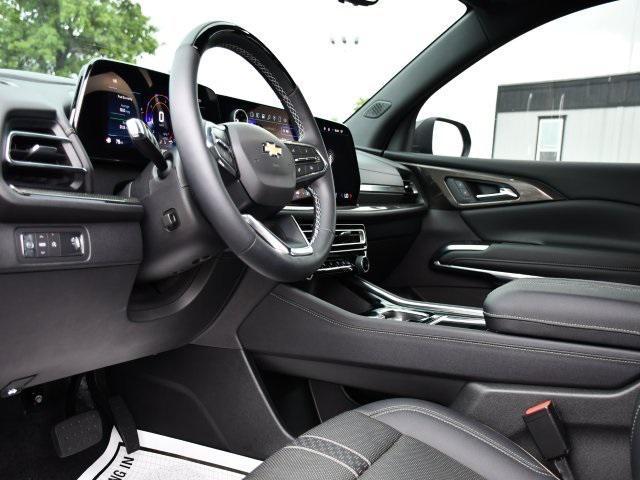 used 2025 Chevrolet Traverse car, priced at $49,984