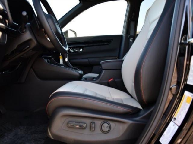 new 2025 Honda CR-V Hybrid car, priced at $41,995