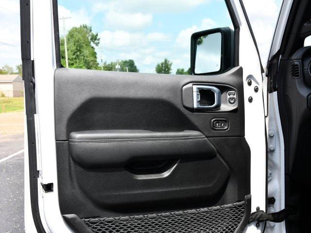 used 2022 Jeep Gladiator car, priced at $29,193