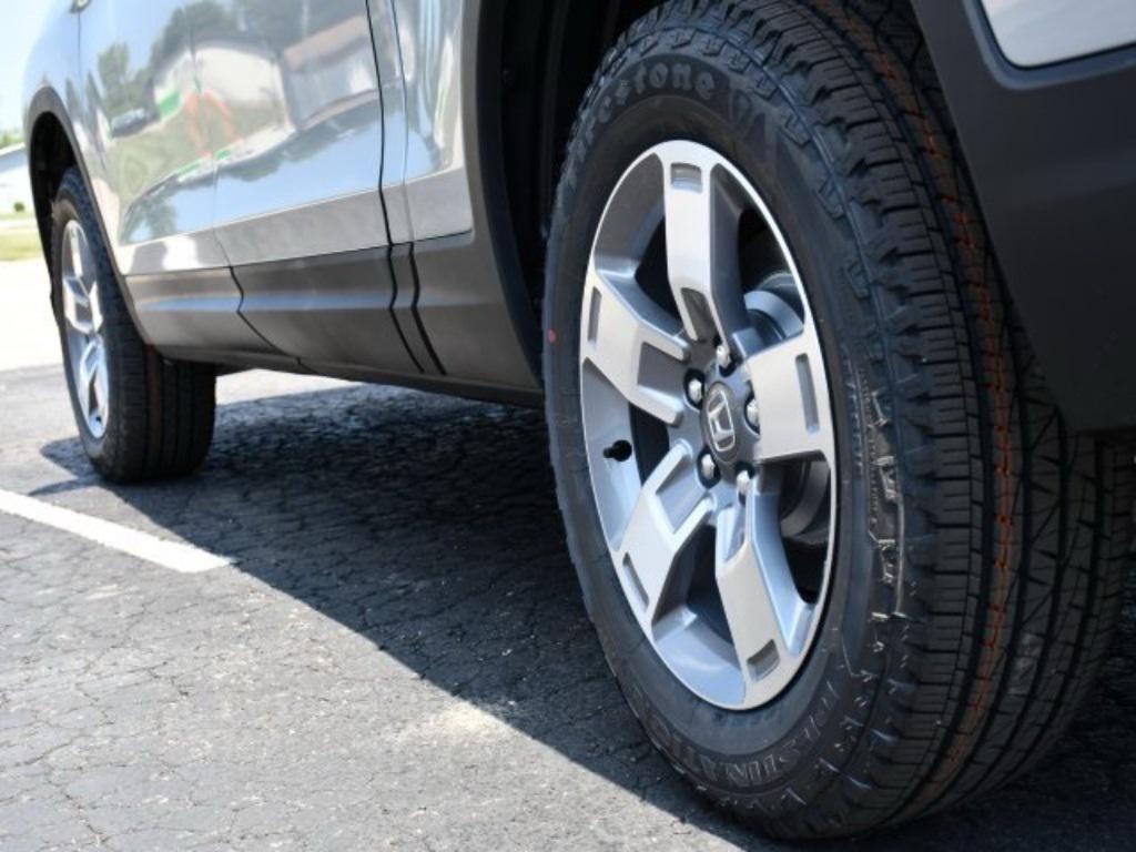 new 2025 Honda Ridgeline car, priced at $41,766