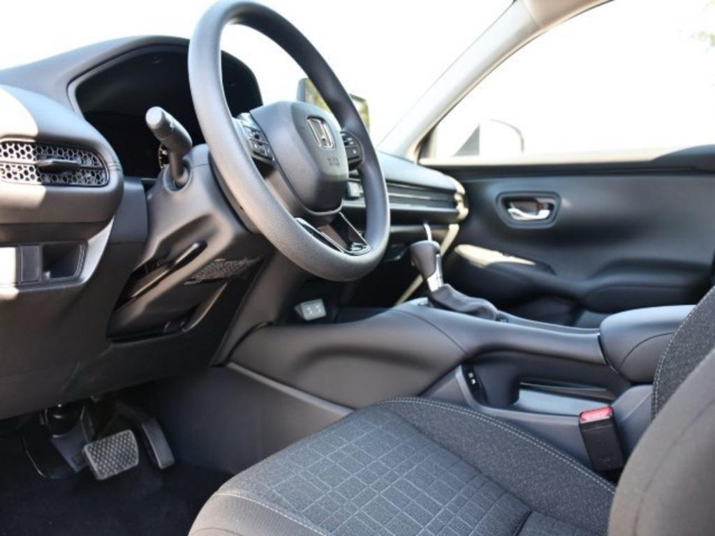 new 2026 Honda HR-V car, priced at $28,421