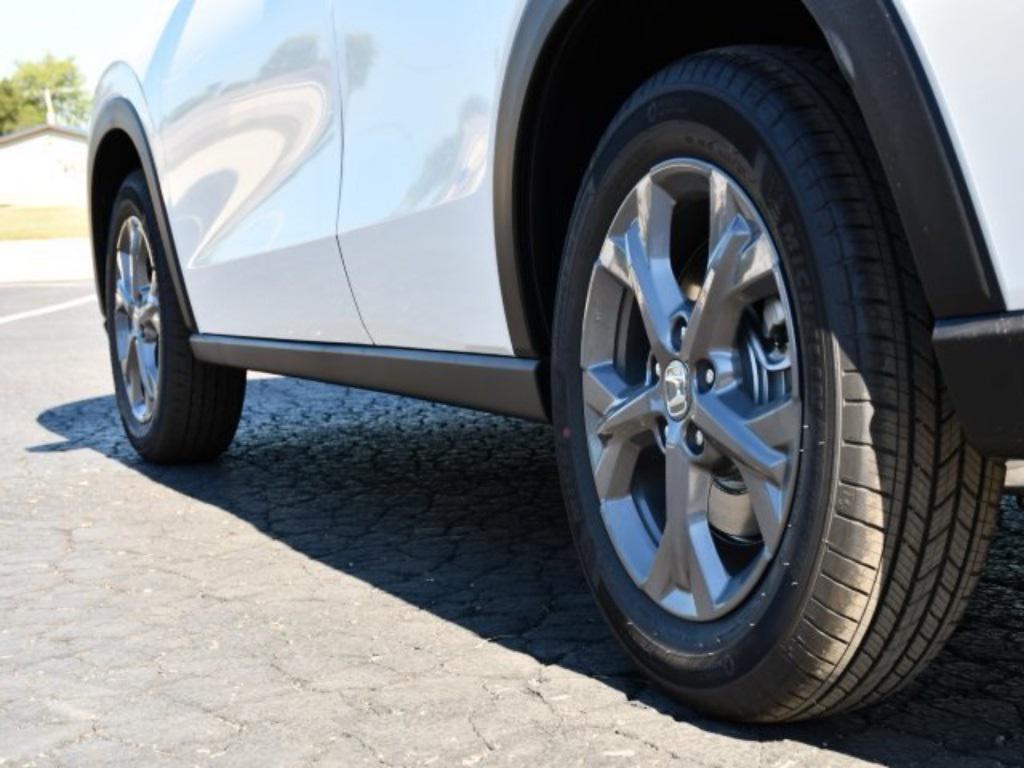 new 2026 Honda HR-V car, priced at $28,421