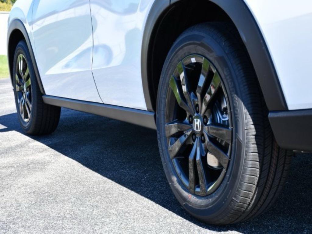 new 2026 Honda HR-V car, priced at $29,998