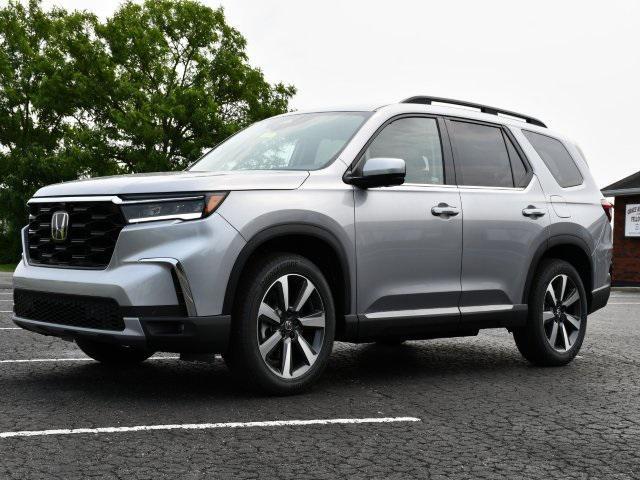 new 2025 Honda Pilot car, priced at $53,530