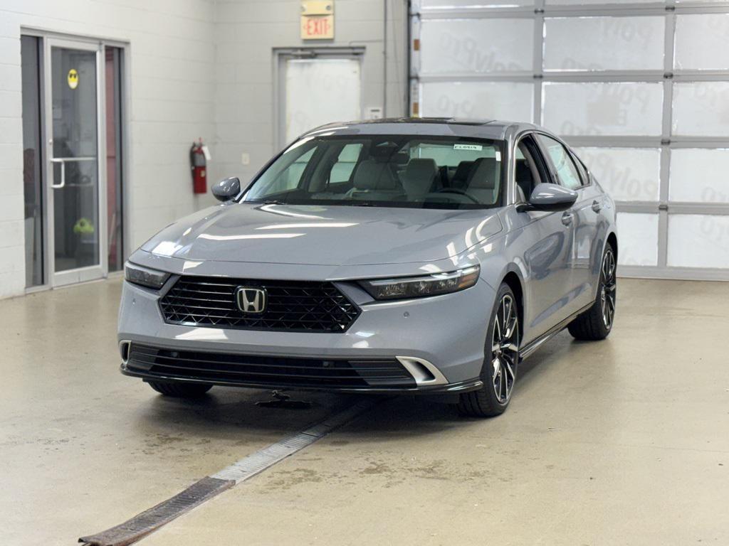 new 2025 Honda Accord Hybrid car, priced at $38,052