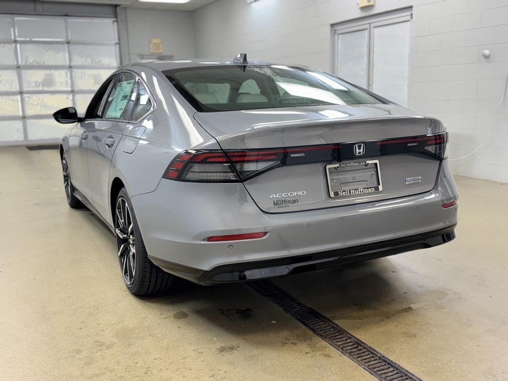 new 2025 Honda Accord Hybrid car, priced at $38,052
