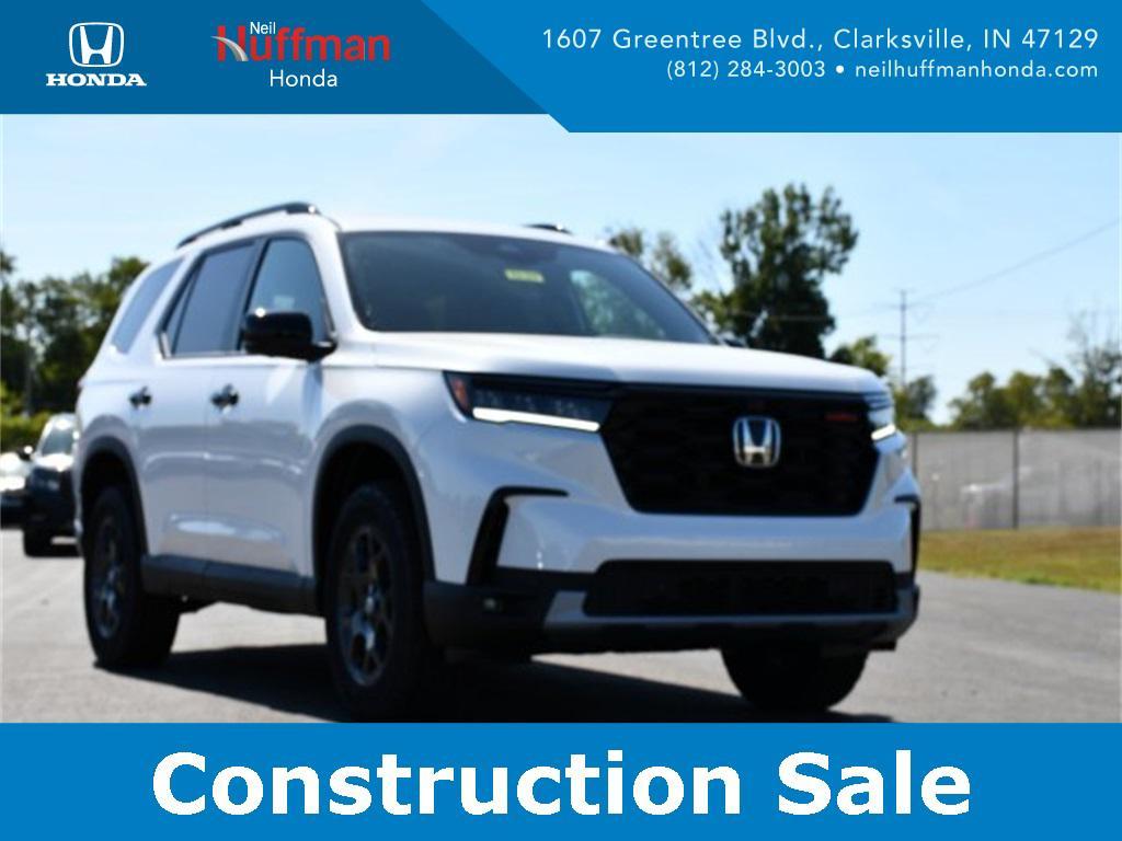 new 2025 Honda Pilot car, priced at $48,259