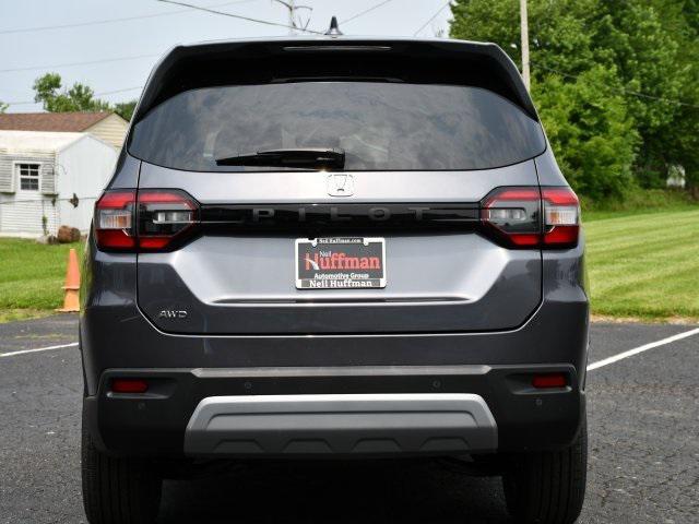 new 2025 Honda Pilot car, priced at $46,550