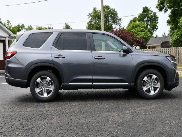 new 2025 Honda Pilot car, priced at $46,550