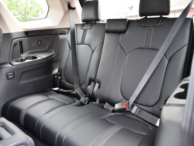 new 2025 Honda Pilot car, priced at $46,550