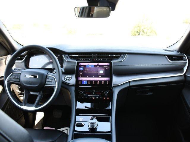 used 2025 Jeep Grand Cherokee car, priced at $41,515