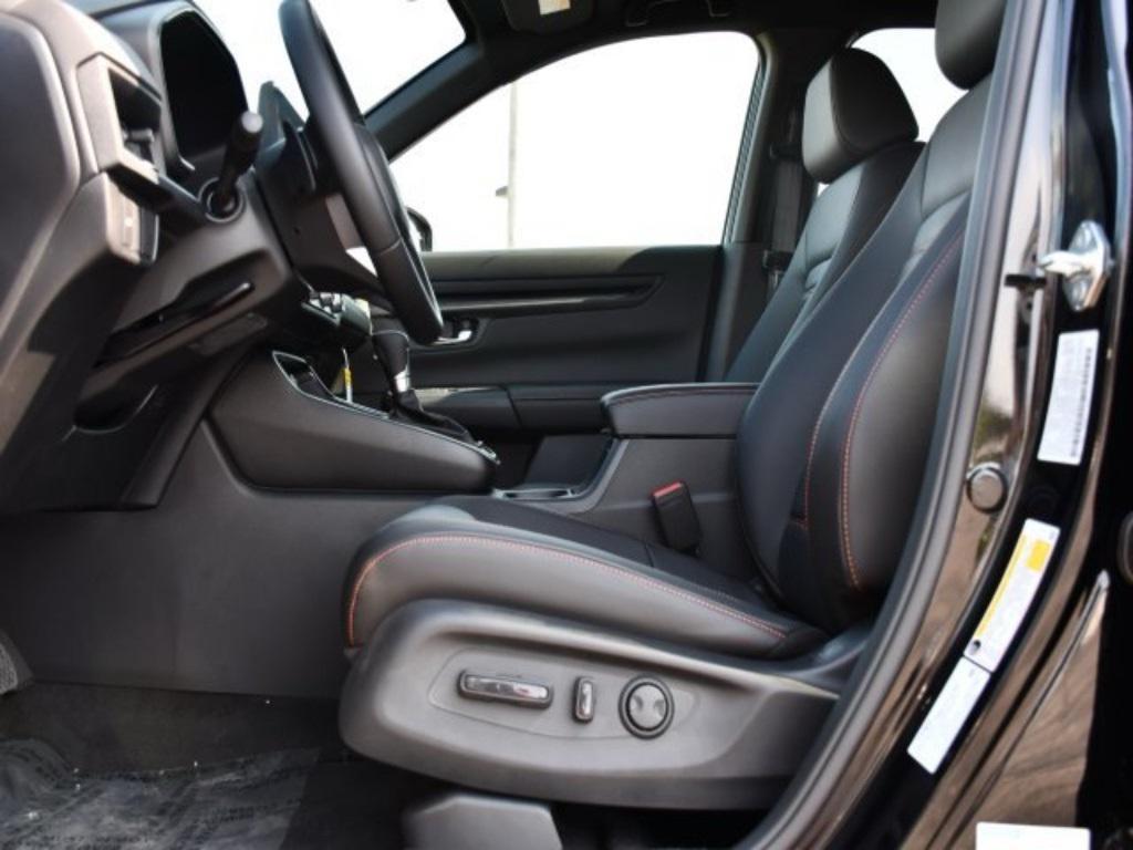 new 2026 Honda CR-V Hybrid car, priced at $39,584