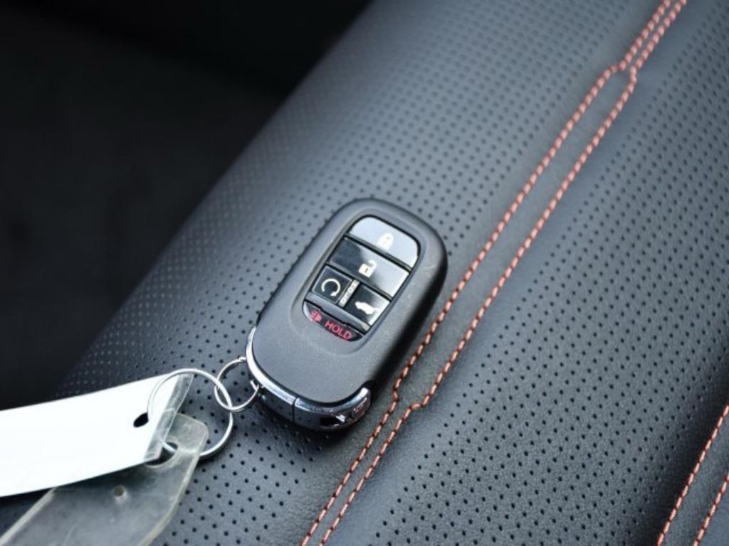 new 2026 Honda CR-V Hybrid car, priced at $39,584