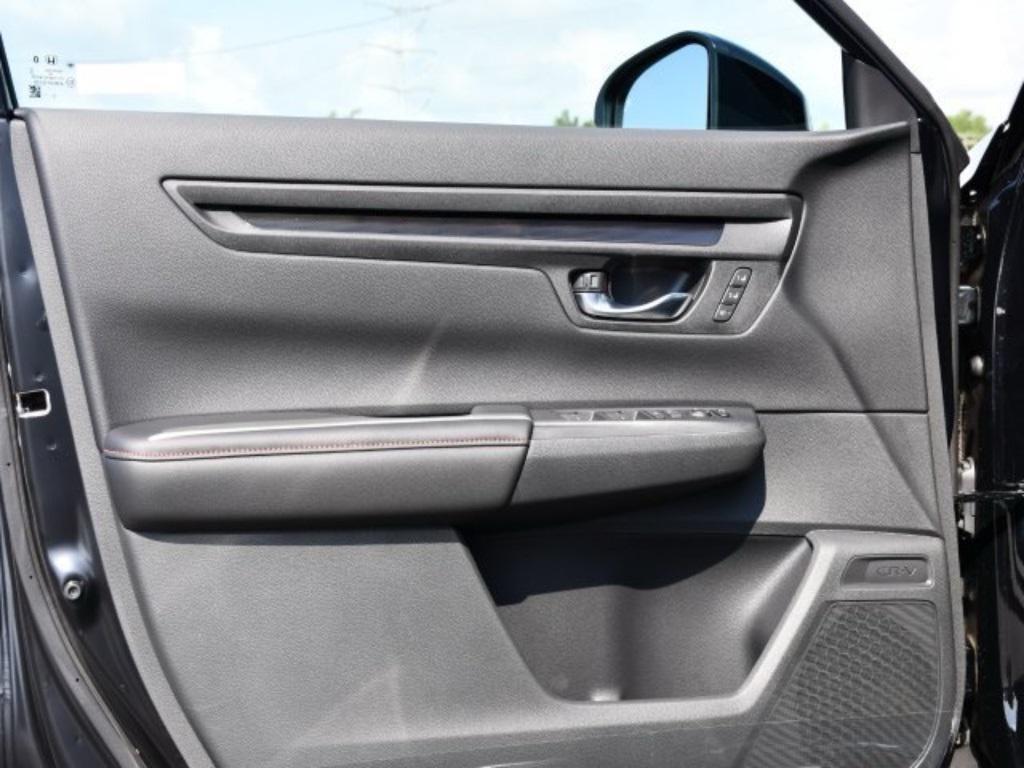 new 2026 Honda CR-V Hybrid car, priced at $39,584