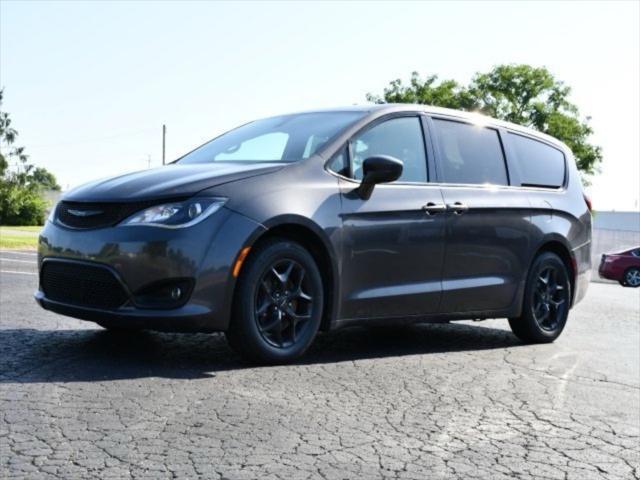 used 2019 Chrysler Pacifica car, priced at $14,877