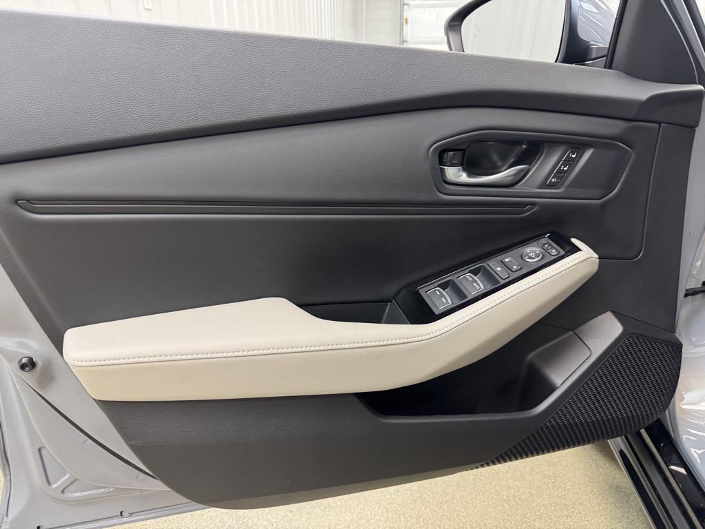 new 2025 Honda Accord Hybrid car