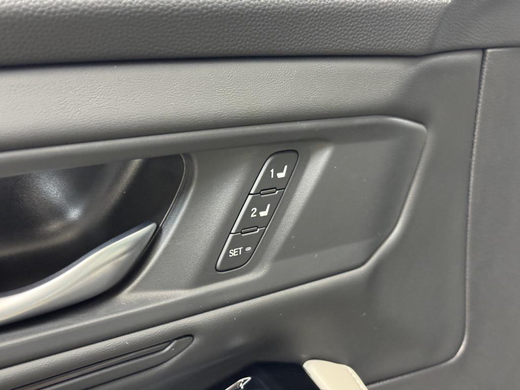 new 2025 Honda Accord Hybrid car