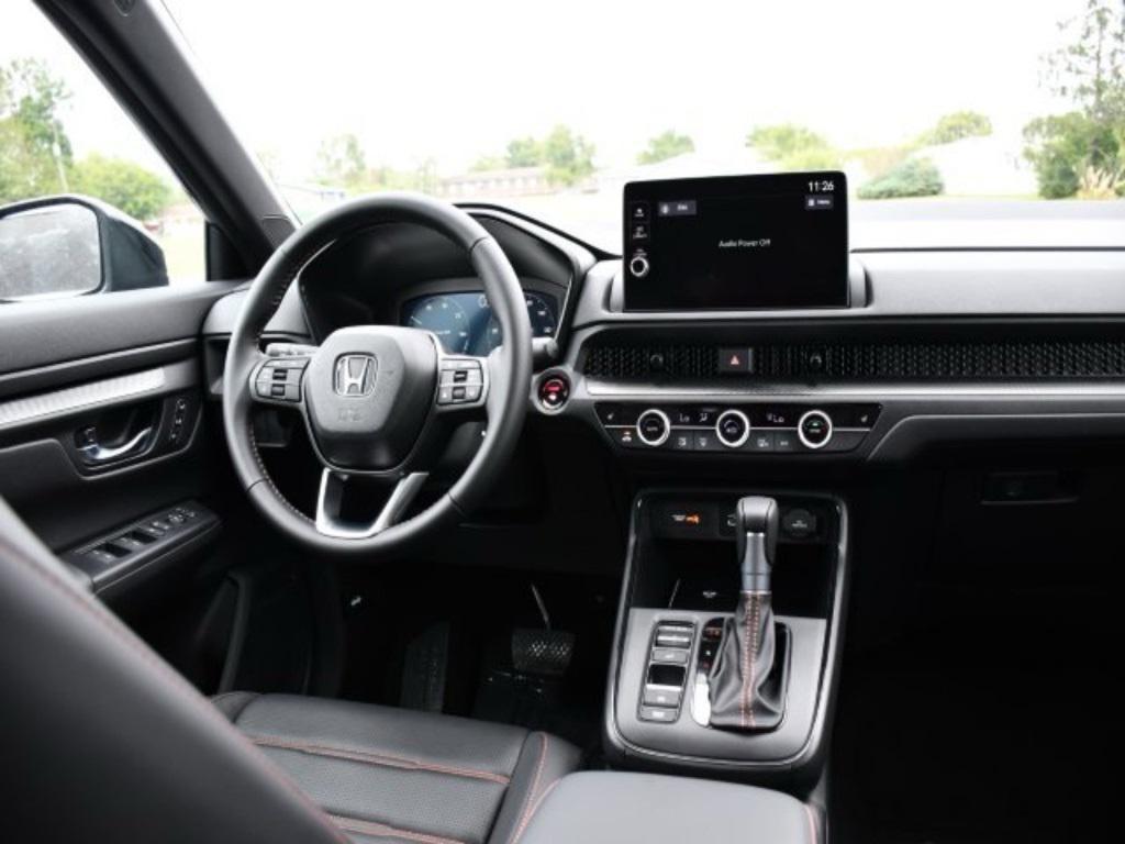 new 2026 Honda CR-V Hybrid car, priced at $39,584