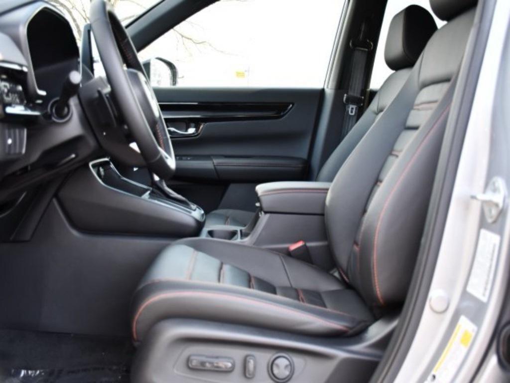 new 2026 Honda CR-V Hybrid car, priced at $40,658