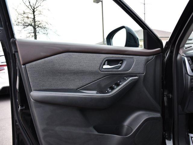 used 2023 Nissan Rogue car, priced at $19,219