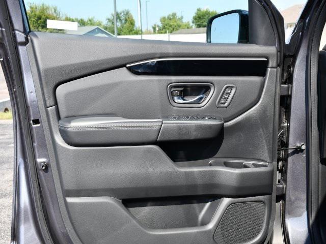 new 2025 Honda Pilot car, priced at $49,512