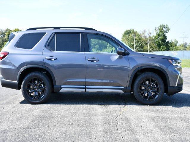 new 2025 Honda Pilot car, priced at $49,512