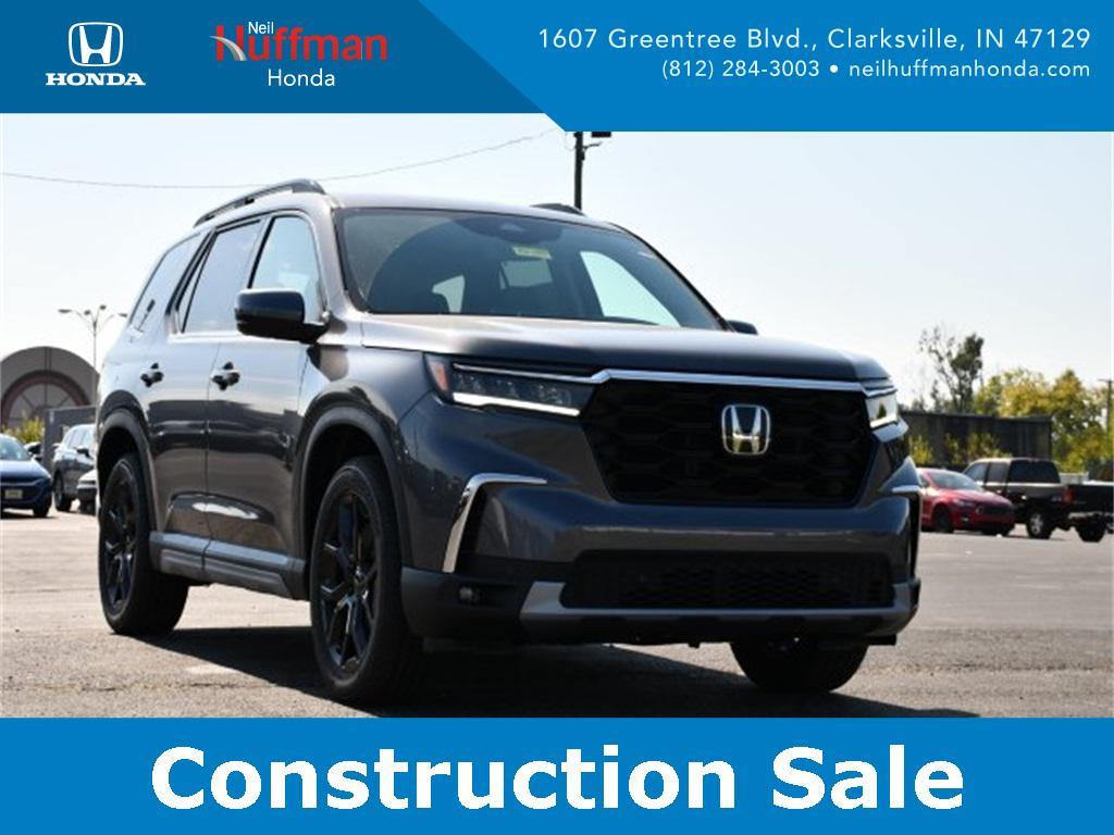 new 2025 Honda Pilot car, priced at $49,512