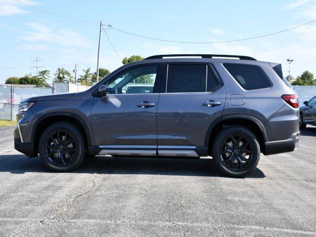 new 2025 Honda Pilot car, priced at $49,512