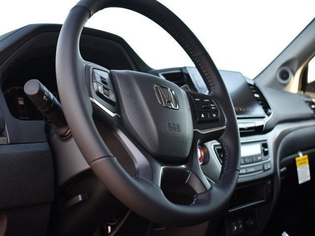 new 2025 Honda Ridgeline car, priced at $41,941