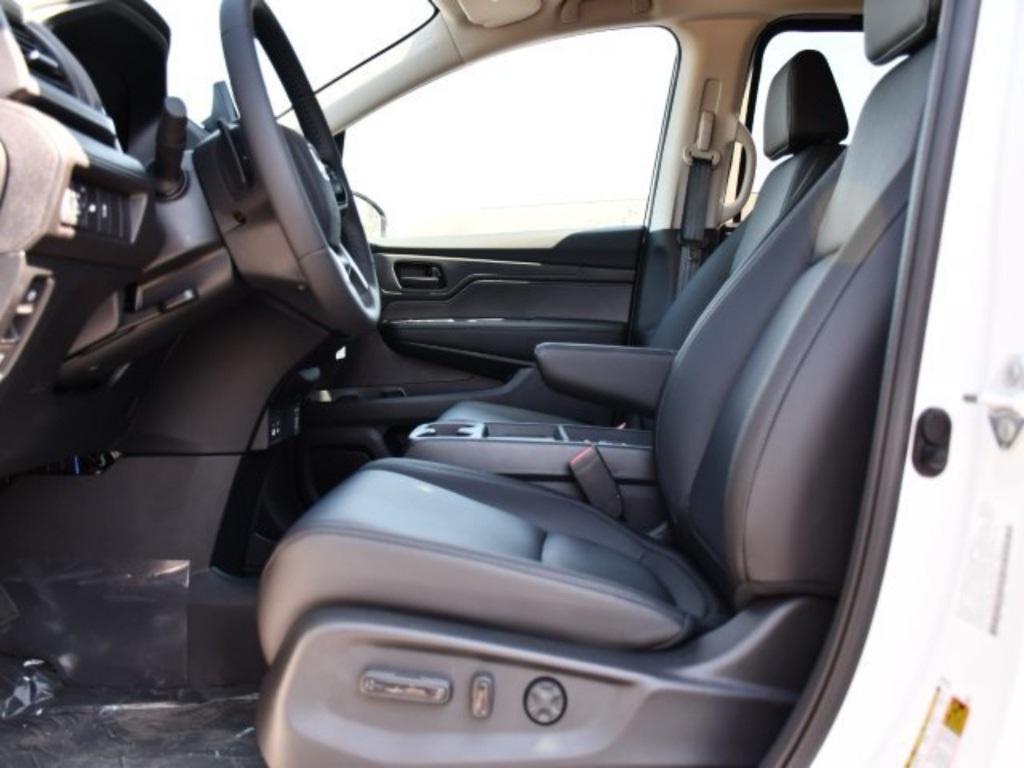 new 2026 Honda Odyssey car, priced at $42,064