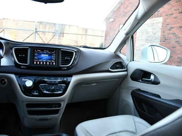 used 2018 Chrysler Pacifica car, priced at $17,366