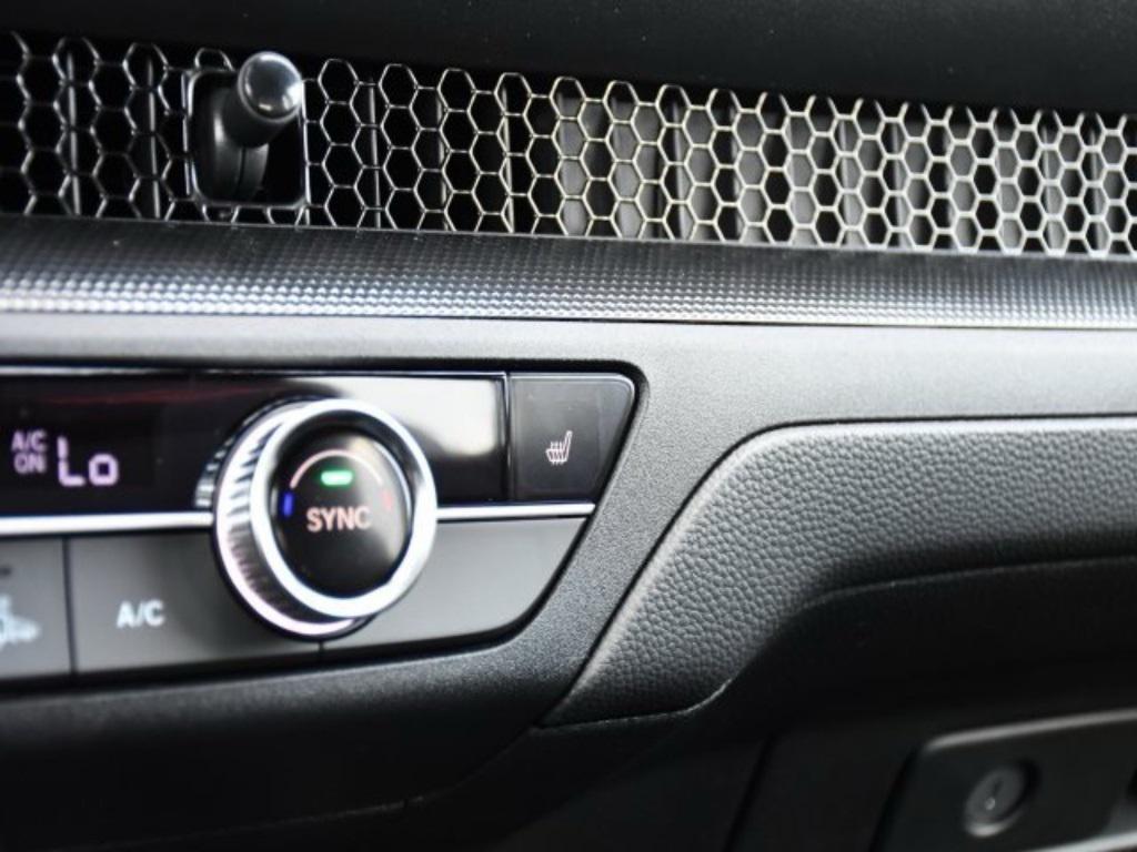 new 2026 Honda CR-V Hybrid car, priced at $38,664