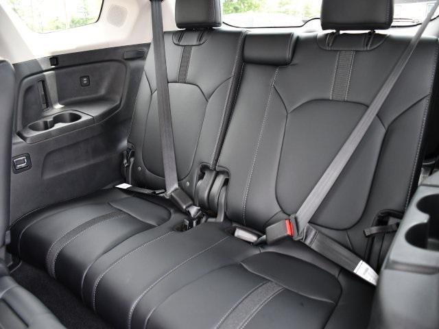 new 2025 Honda Pilot car, priced at $48,158