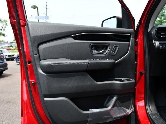 new 2025 Honda Pilot car, priced at $48,158