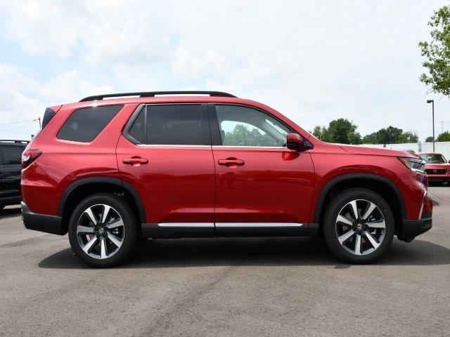 new 2025 Honda Pilot car, priced at $48,158