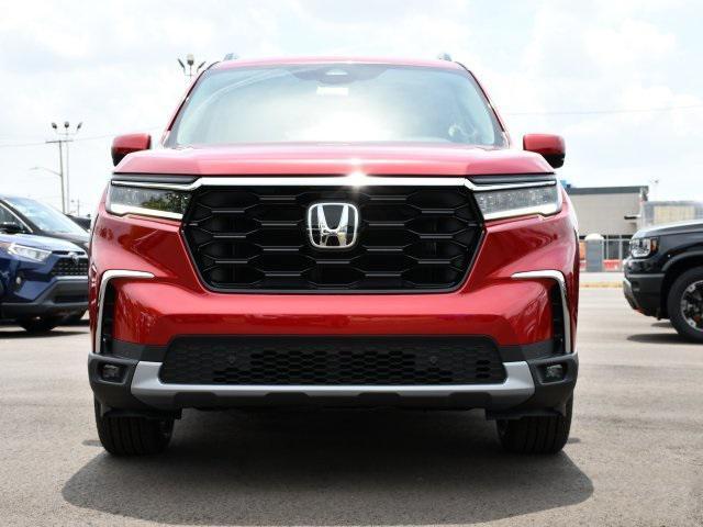 new 2025 Honda Pilot car, priced at $48,158