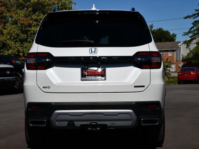 new 2025 Honda Pilot car, priced at $48,445