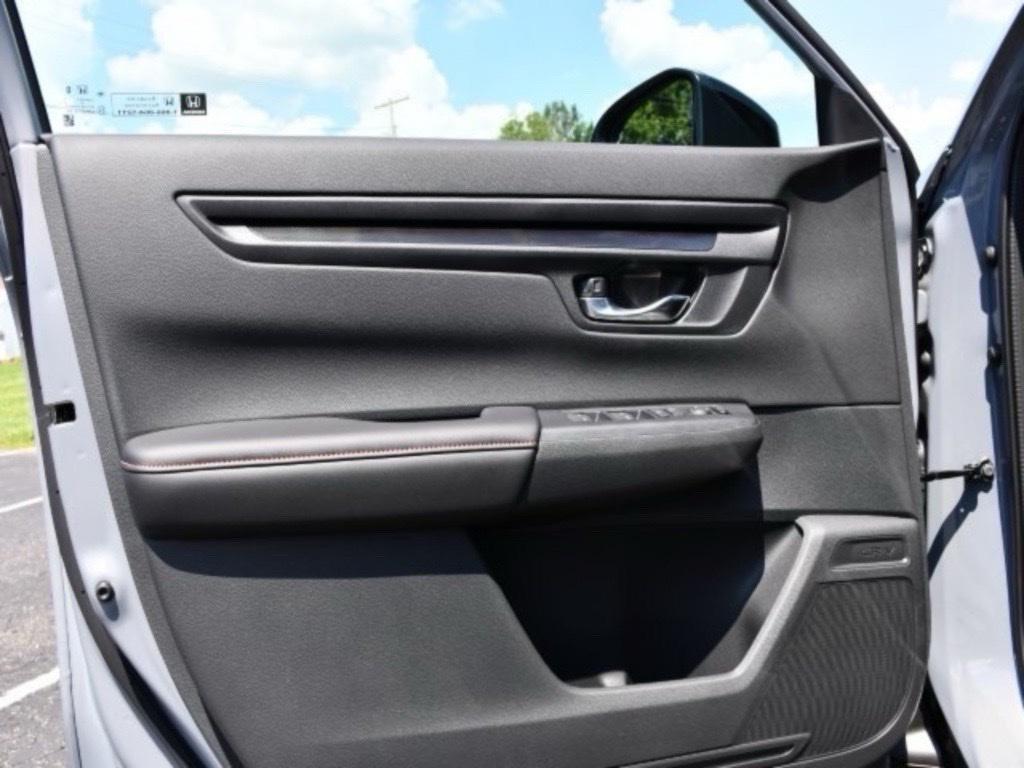 new 2026 Honda CR-V Hybrid car, priced at $38,664