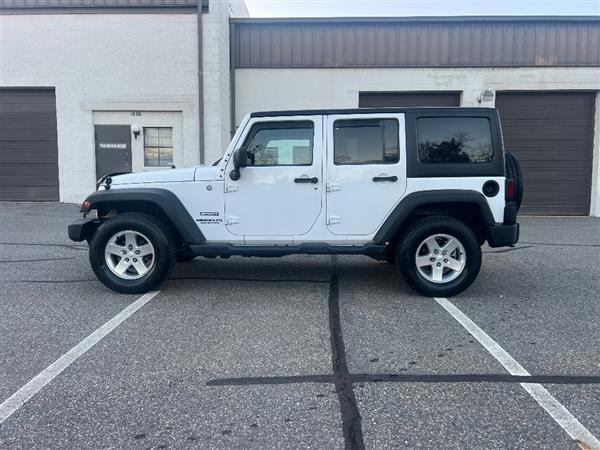 used 2014 Jeep Wrangler Unlimited car, priced at $15,900