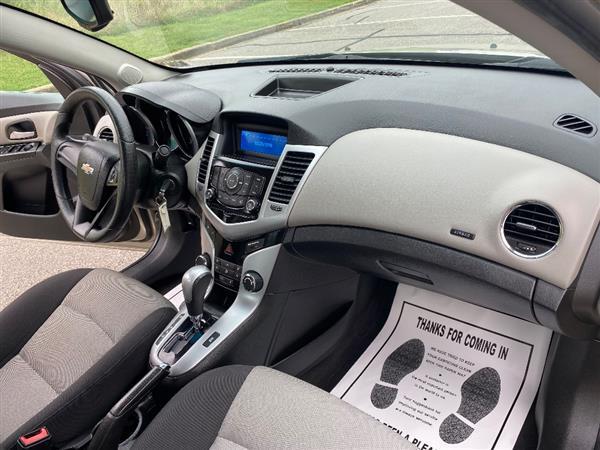 used 2014 Chevrolet Cruze car, priced at $6,999