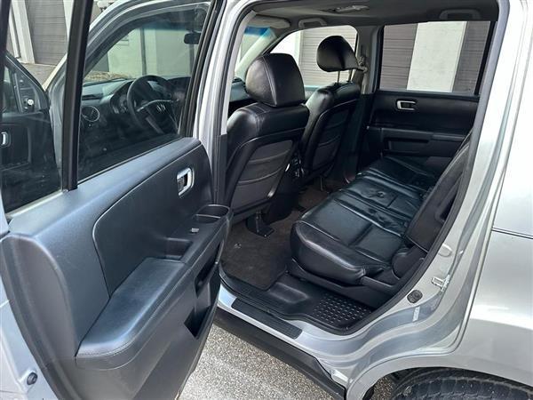 used 2010 Honda Pilot car, priced at $6,999