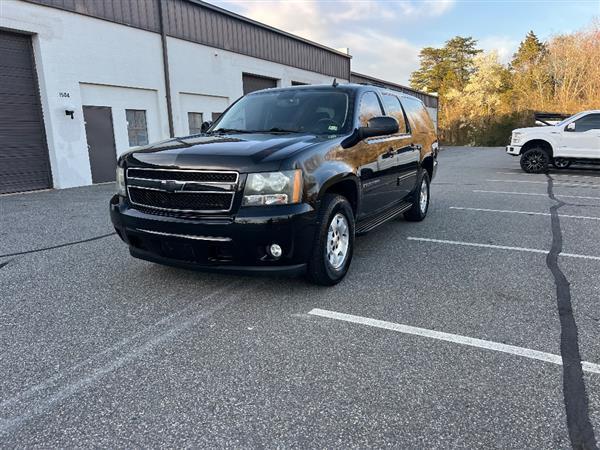 used 2009 Chevrolet Suburban car, priced at $7,999