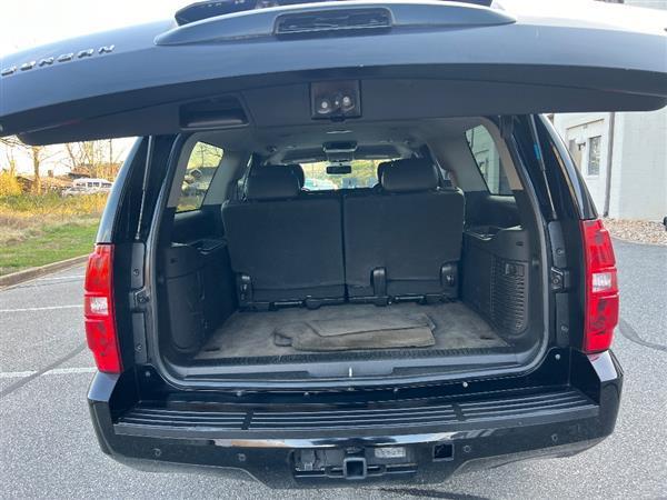 used 2009 Chevrolet Suburban car, priced at $7,999