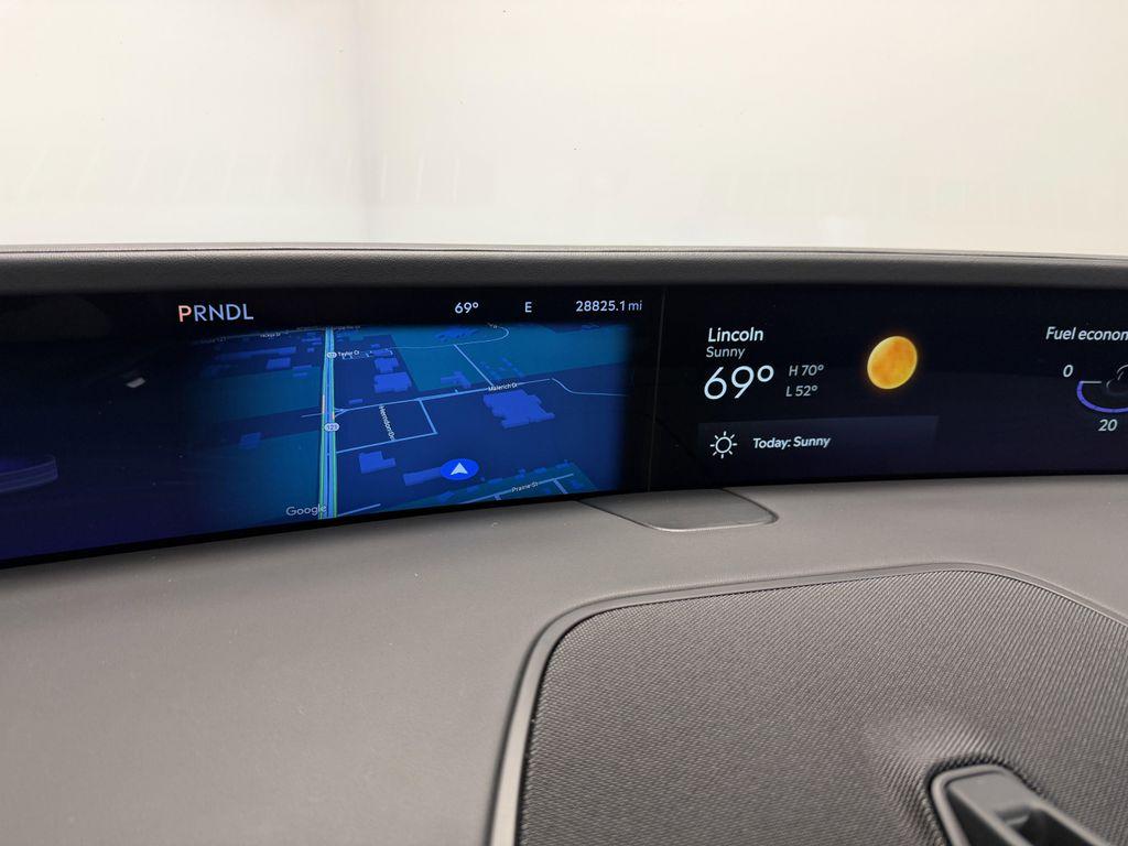 used 2024 Lincoln Nautilus car, priced at $49,786