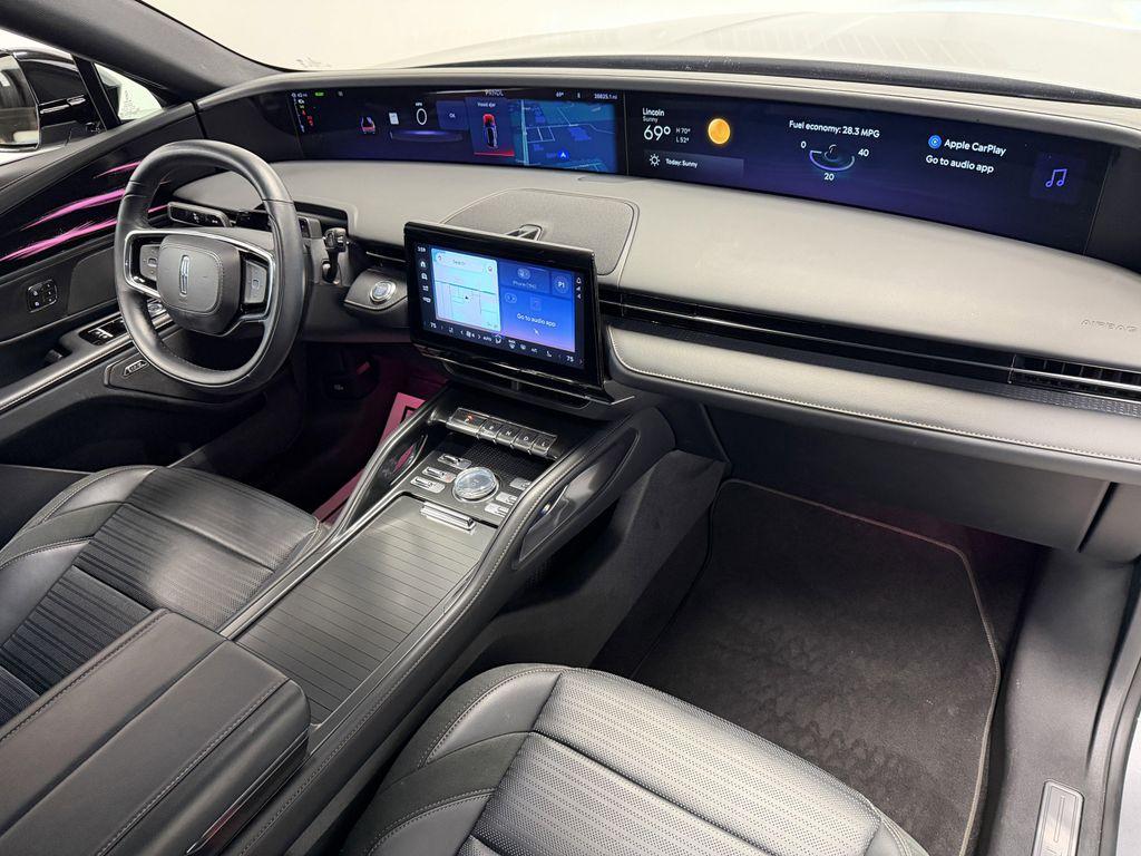 used 2024 Lincoln Nautilus car, priced at $49,786